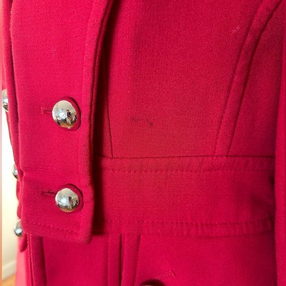 WHITE HOUSE BLACK MARKET Women's Red pea coat trench jacket pearl button
Sz M - Picture 4 of 16